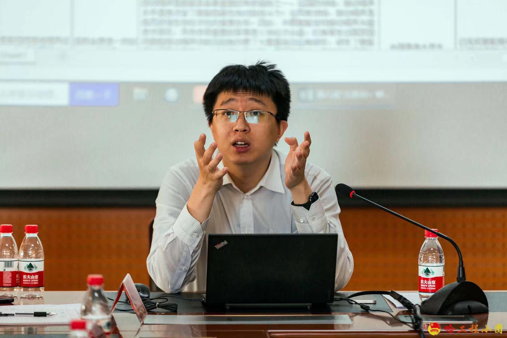 朱小亮.jpg