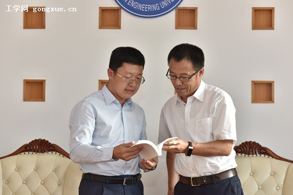 华为公司副总裁王辉一行来访